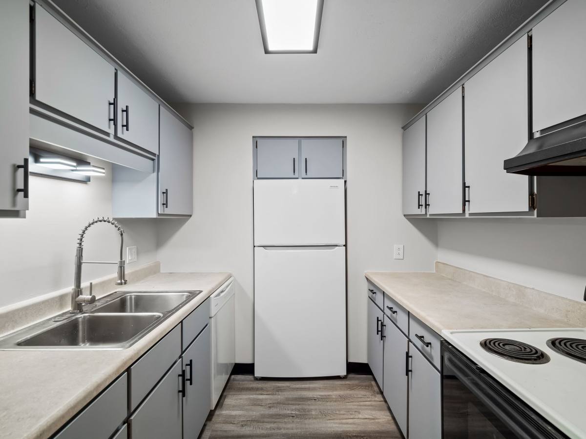Apartment for rent at 2901-2917 17th St NW, Canton, OH 44708