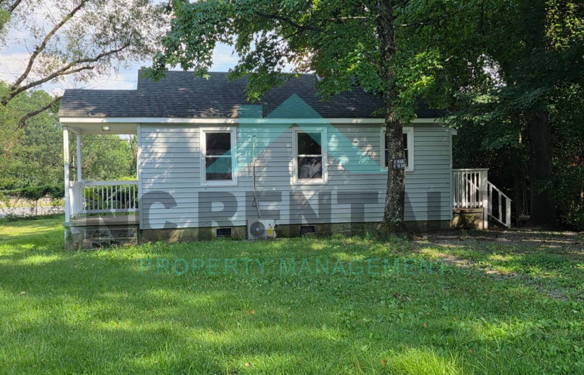 House for rent at 1228 E Lindsay St, Greensboro, NC 27405
