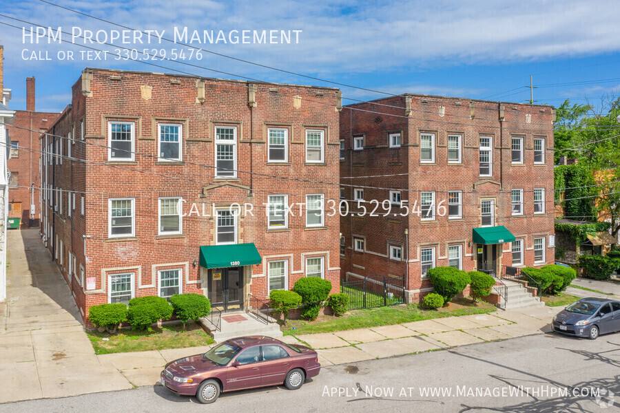 Apartment for rent at 1380 W 112th St, Cleveland, OH 44102