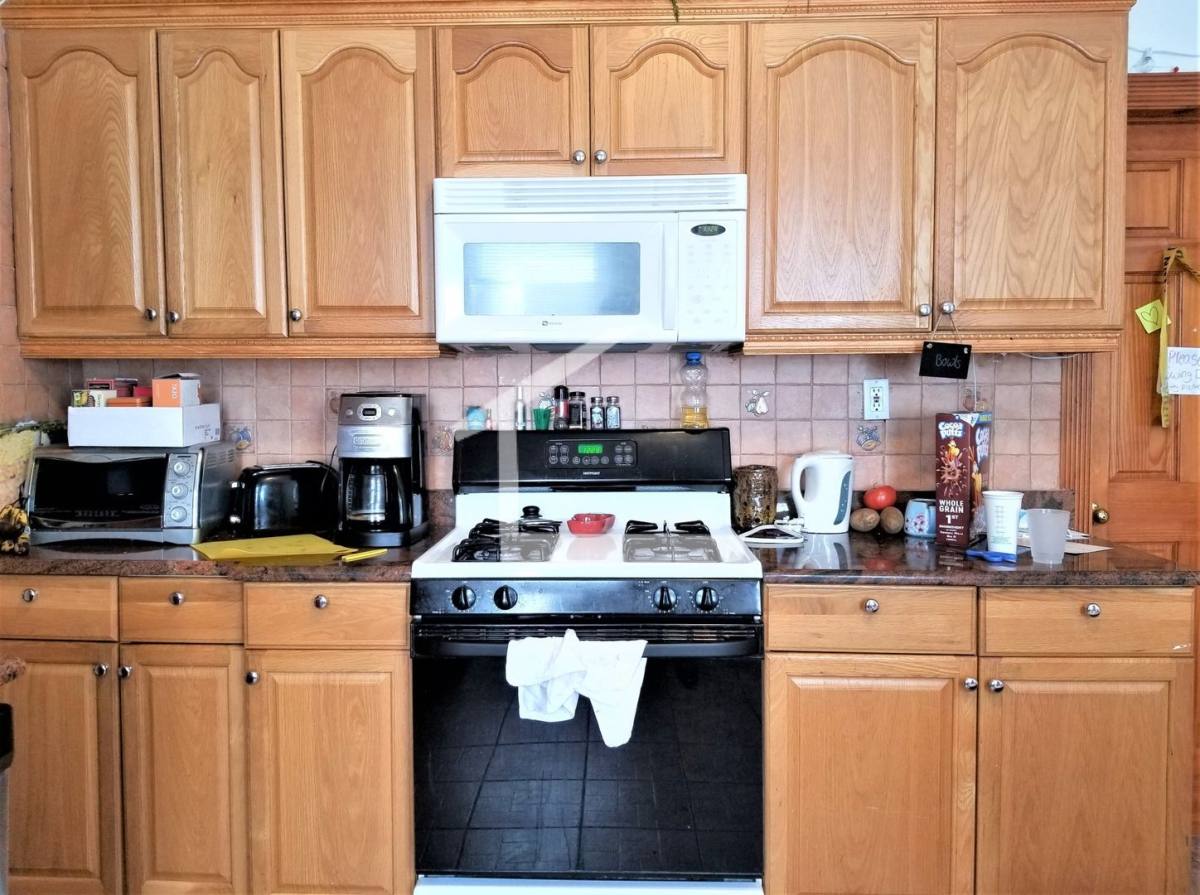 Townhouse for rent at 6 Litchfield St #3C, Brighton, MA 02135