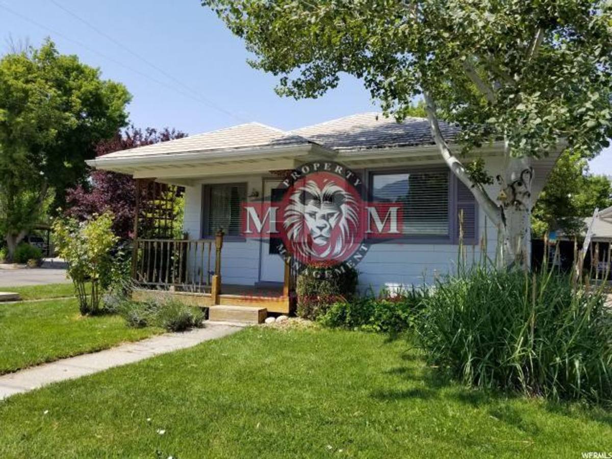 House for rent at 2512 S 900 E, Salt Lake City, UT 84106
