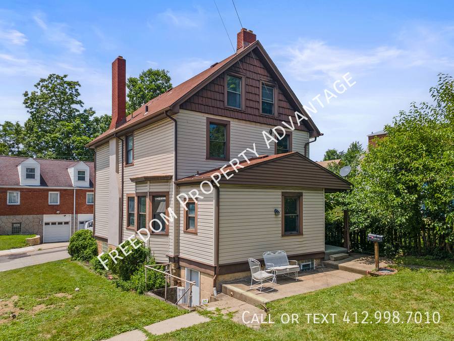 Apartment for rent at 122 Munsey Ave, Pittsburgh, PA 15227