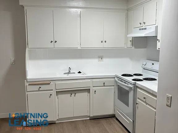 Apartment for rent at 703 S Irolo St #3D, Los Angeles, CA 90005