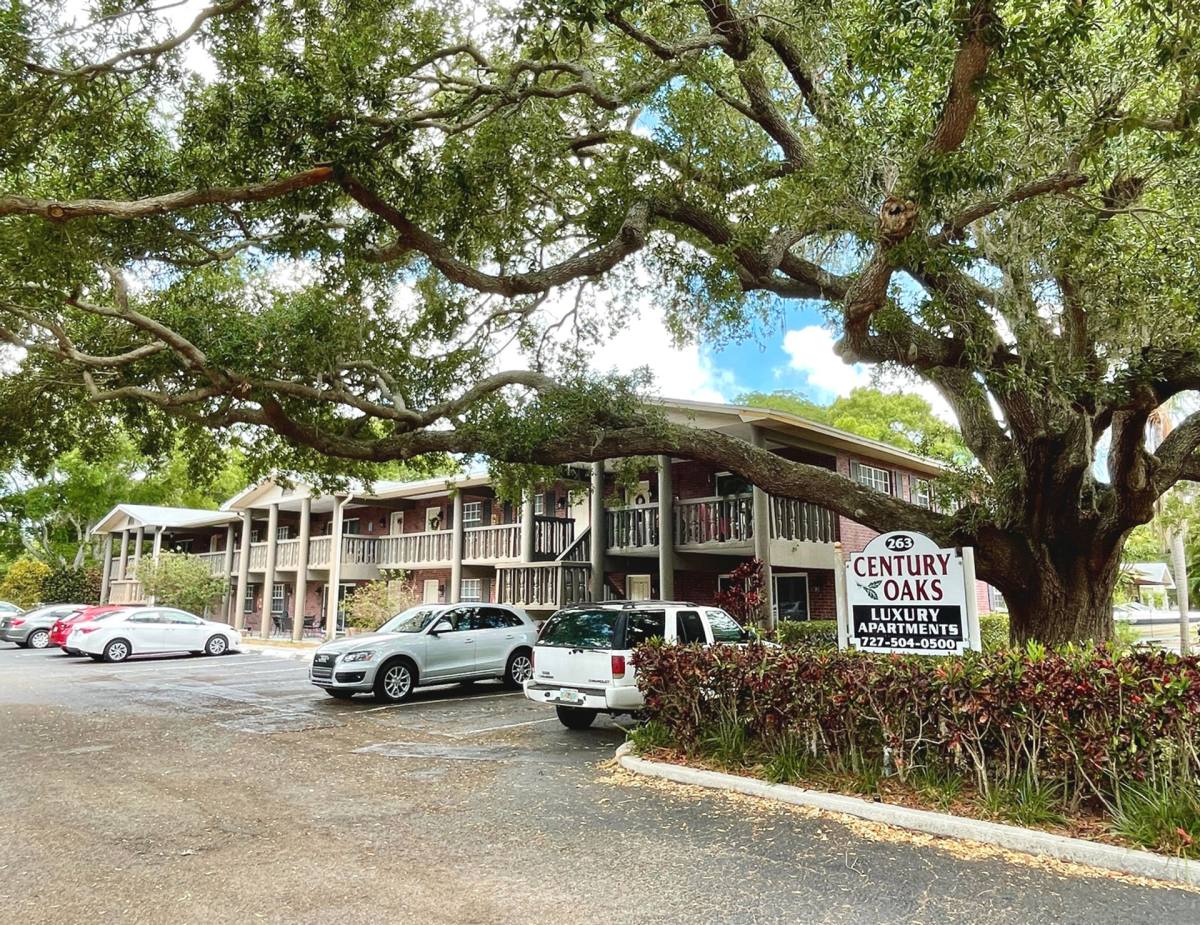 Apartment for rent at 263 14th St NW, Largo, FL 33770