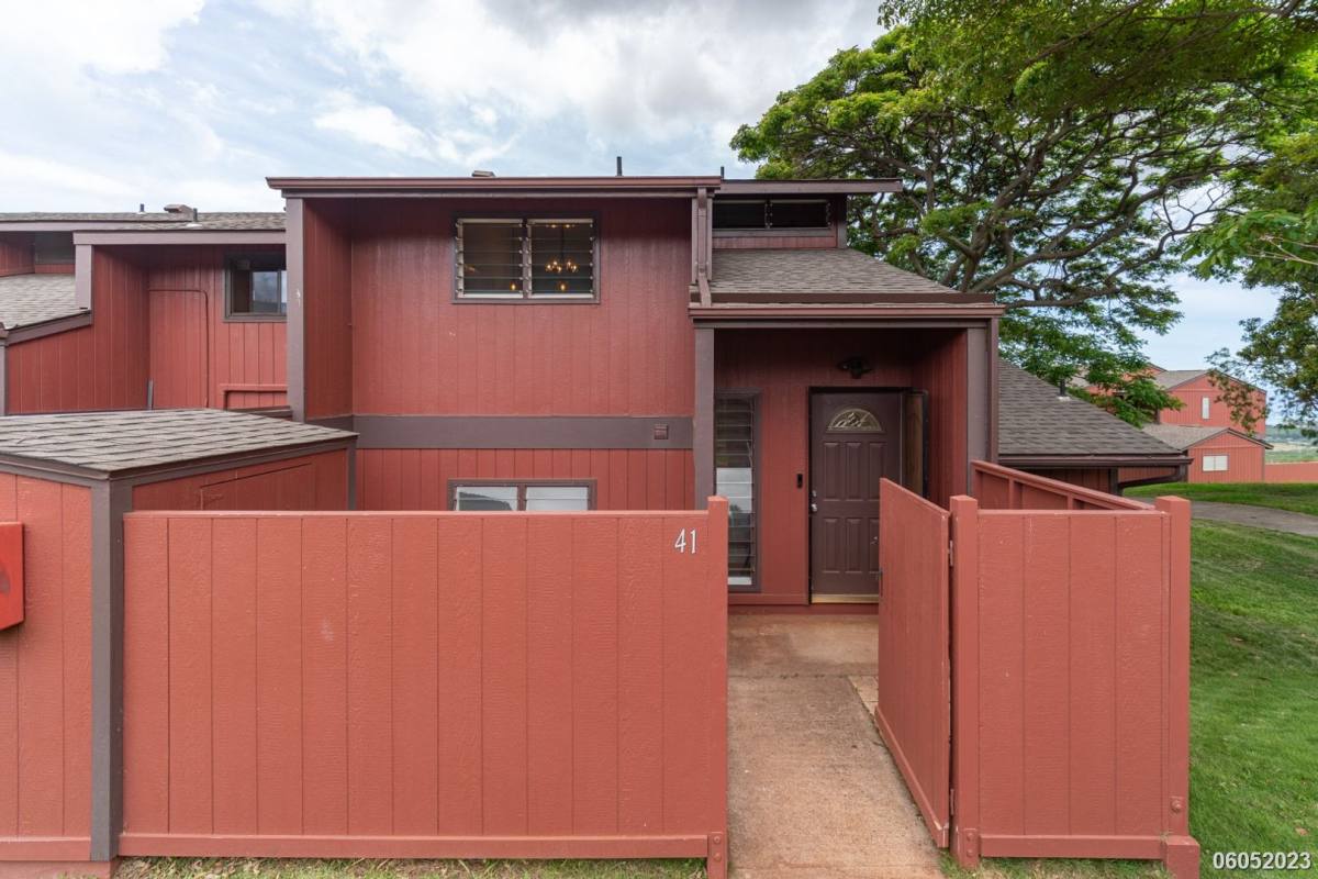 Townhouse for rent at 92-842 Kinohi Place, Kapolei, HI 96707