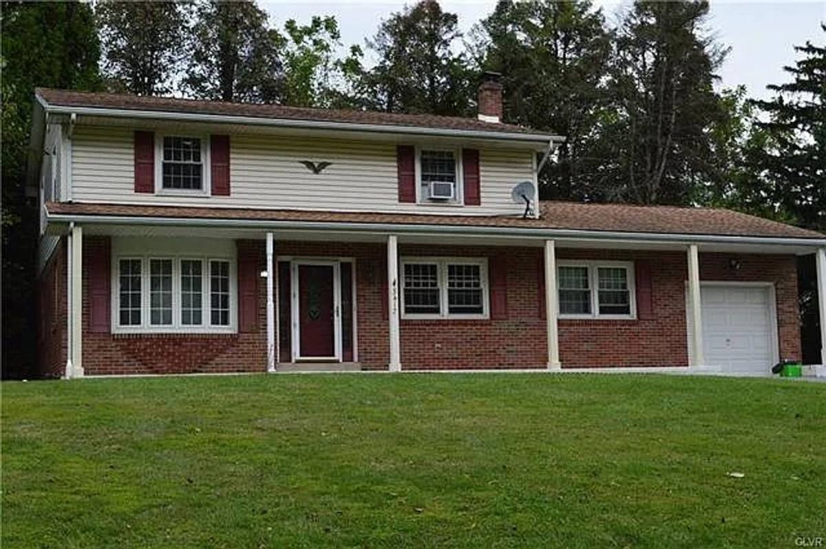 House for rent at 3417 Blue Ridge Dr, Bethlehem, PA 18020