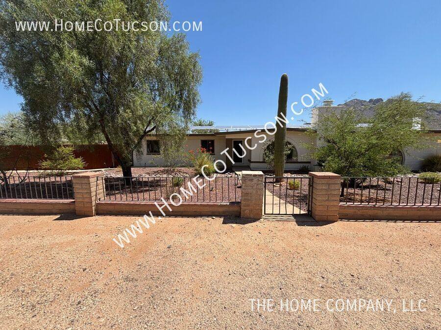 House for rent at 8628 N Placita Del Cardo, Tucson, AZ 85704