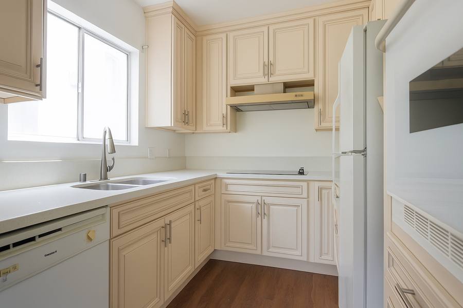Apartment for rent at 10622 Kinnard Ave #202, Los Angeles, CA 90024