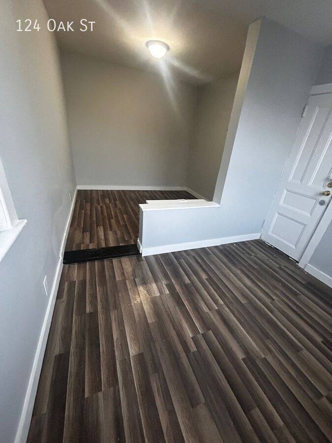 Apartment for rent at 124 Oak St, Yonkers, NY 10701