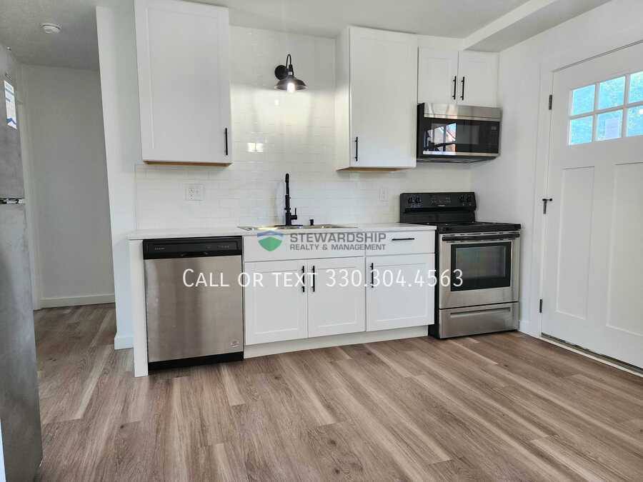 Apartment for rent at 5031 Massillon Rd #B, North Canton, OH 44720