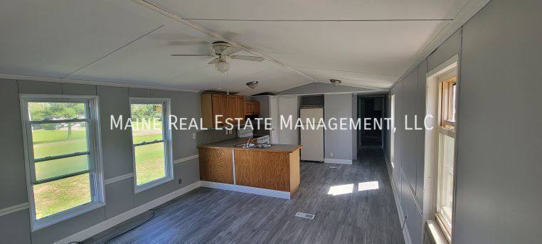 House for rent at 98 Park Dr, Canaan, ME 04924