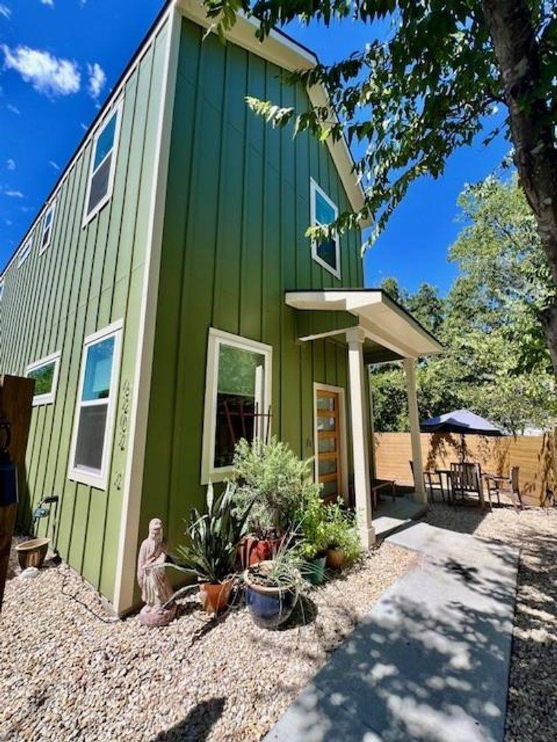 House for rent at 6202 Palm Circle, Austin, TX 78741