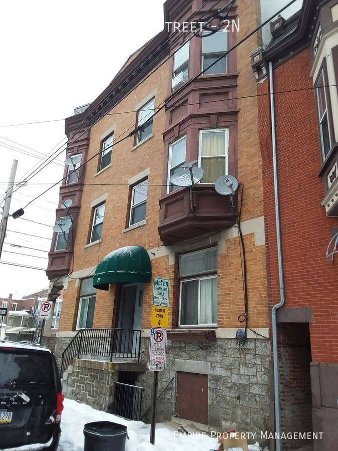 Apartment for rent at 25-27 S 10th St #2N, Allentown, PA 18102
