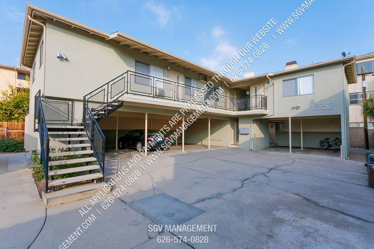 Apartment for rent at 530 S Los Robles Ave, Pasadena, CA 91101