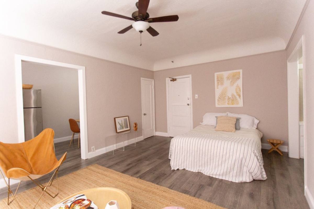 Apartment for rent at 124 N Westmoreland Ave #107, Los Angeles, CA 90004
