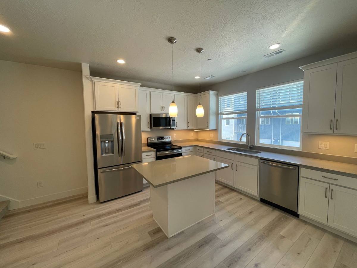 Apartment for rent at 597 N Nichole Lane, Farmington, UT 84025