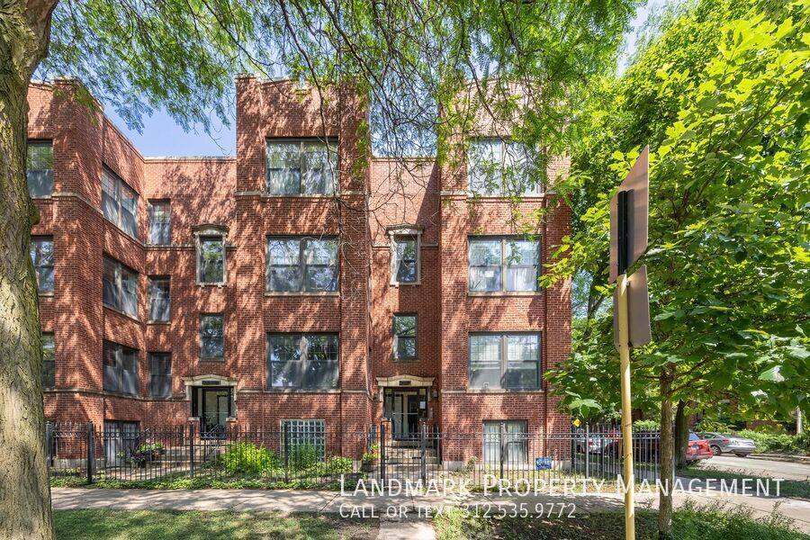 Apartment for rent at 4701 N Campbell Ave #3, Chicago, IL 60625