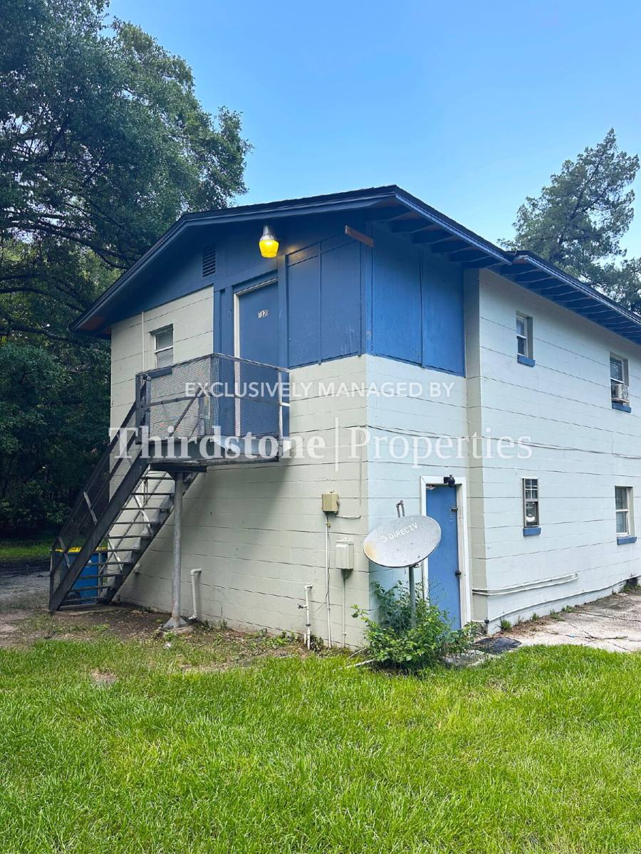 Apartment for rent at 7320 Smyrna St, Jacksonville, FL 32208