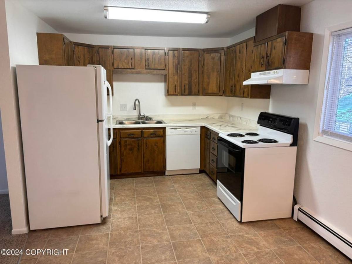 Apartment for rent at 810 E 79th Ave, Anchorage, AK 99518