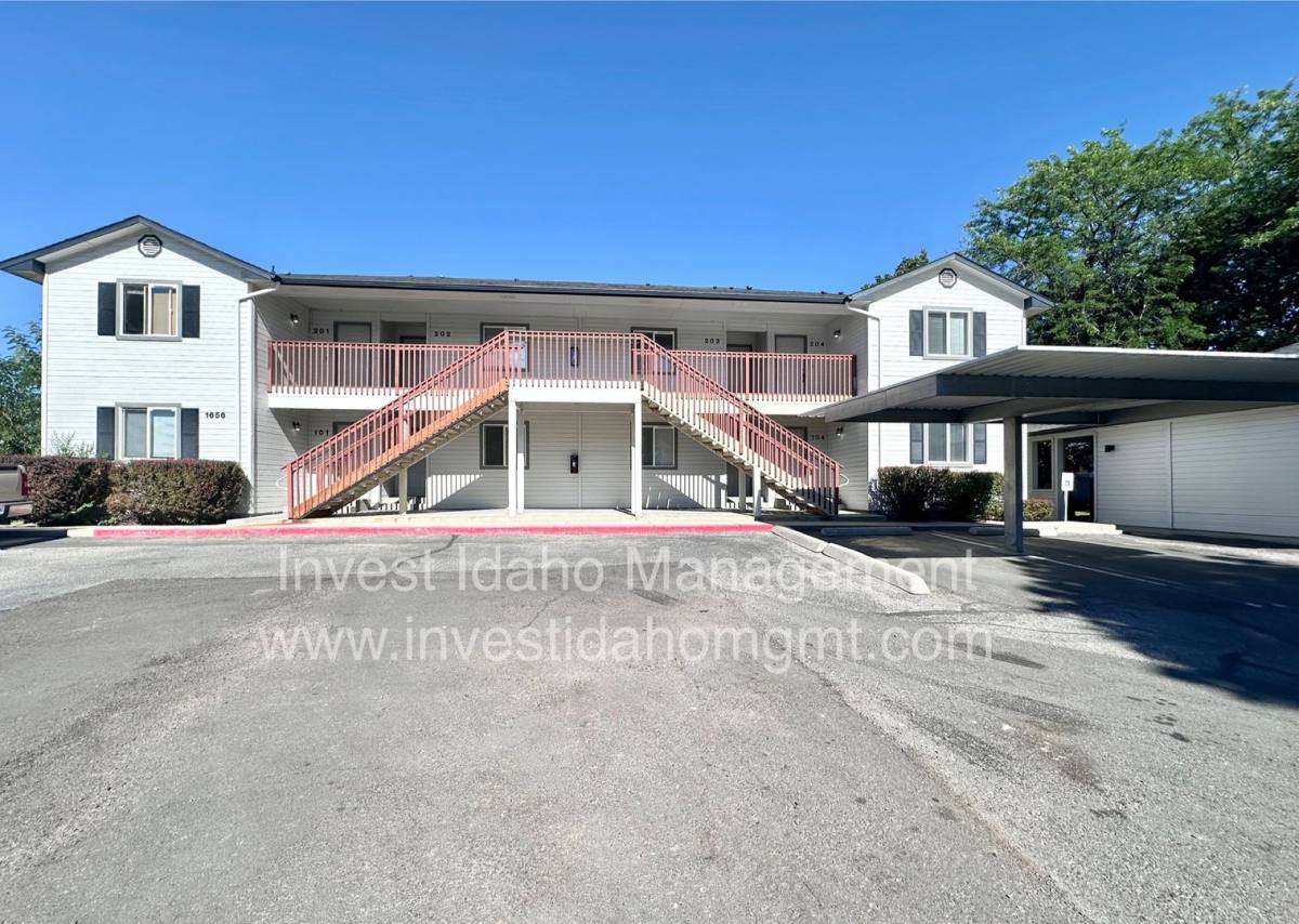 Apartment for rent at 1656 S Barlow Lane, Boise, ID 83709