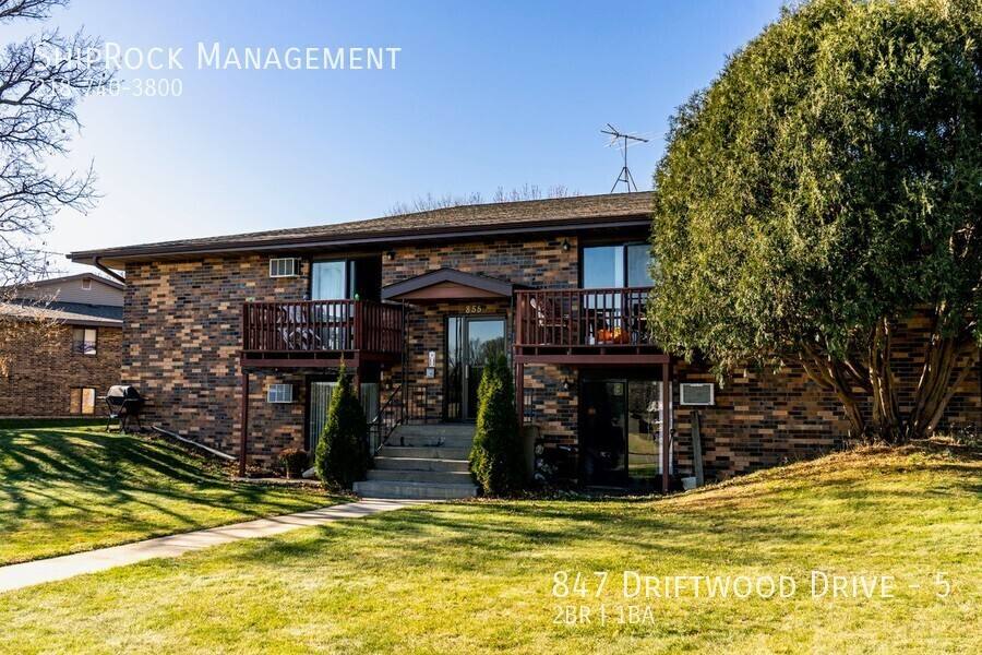 Apartment for rent at 847 Driftwood Dr #5, Saint Cloud, MN 56303