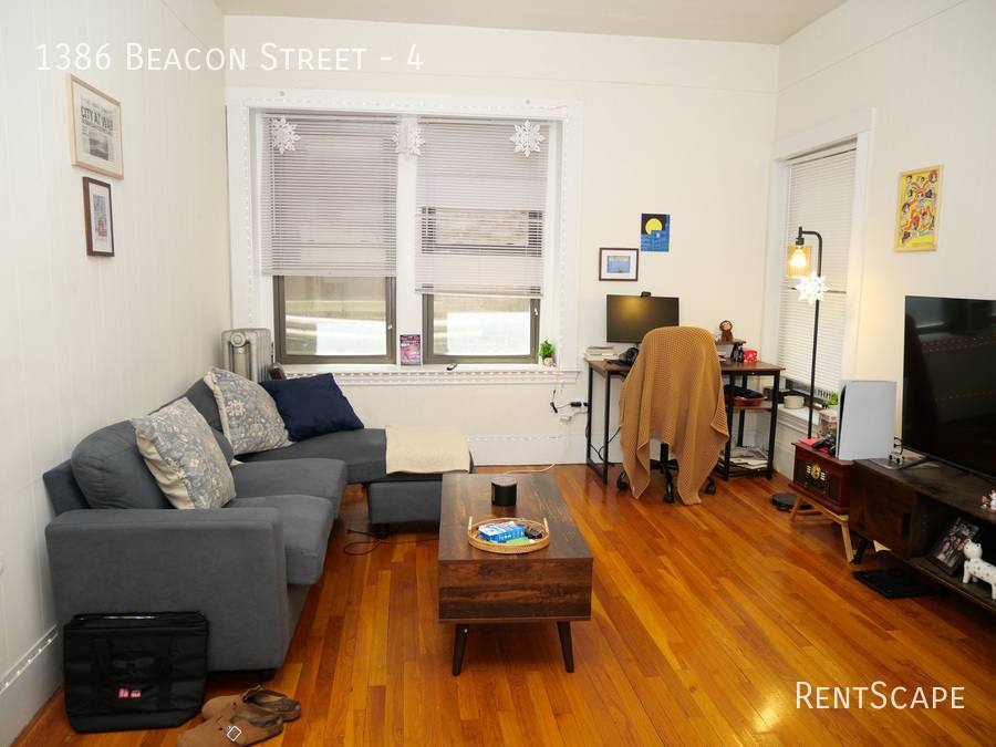 Apartment for rent at 1386 Beacon St #4, Brookline, MA 02446