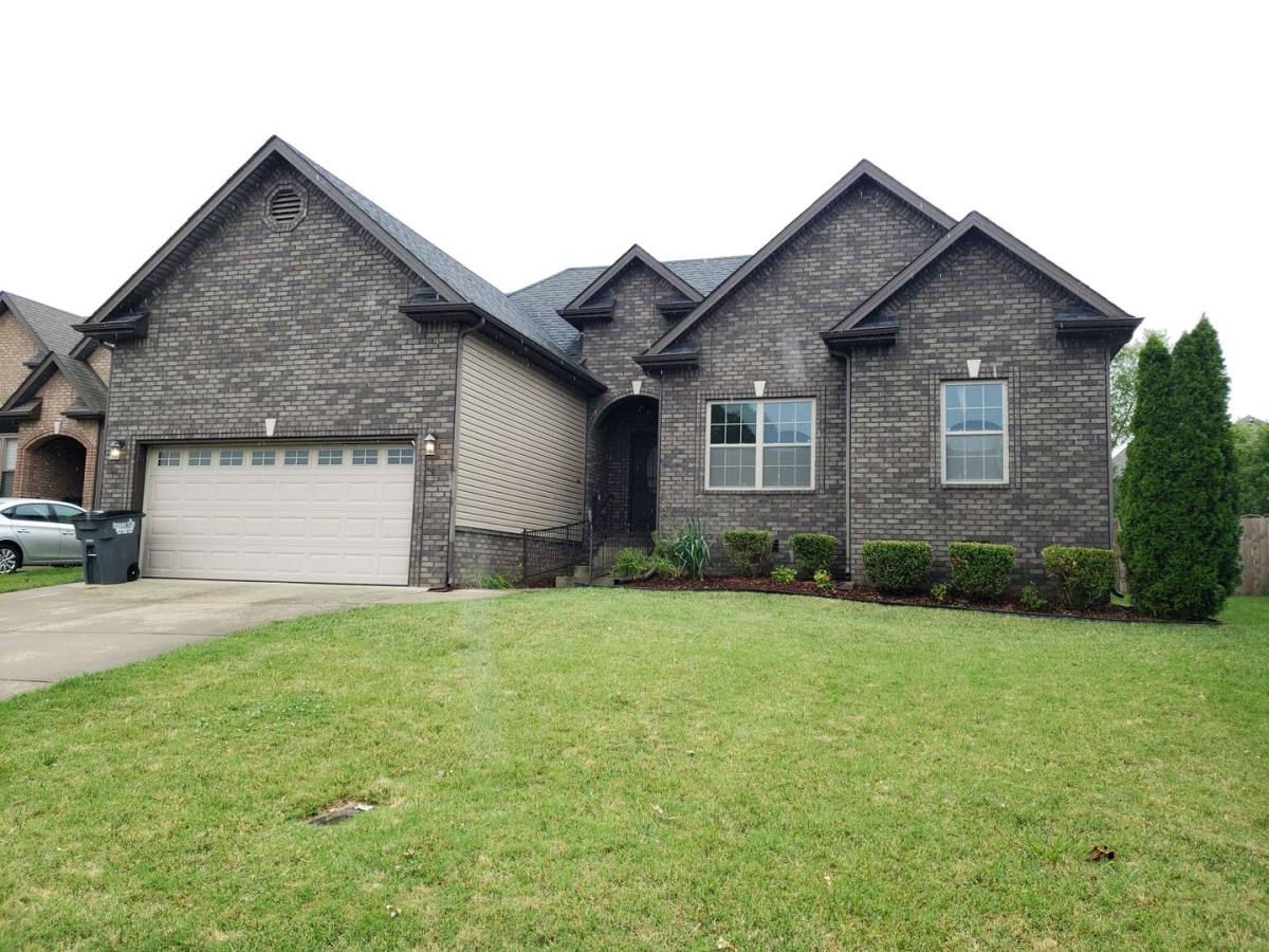 House for rent at 1394 Raven Rd, Clarksville, TN 37042