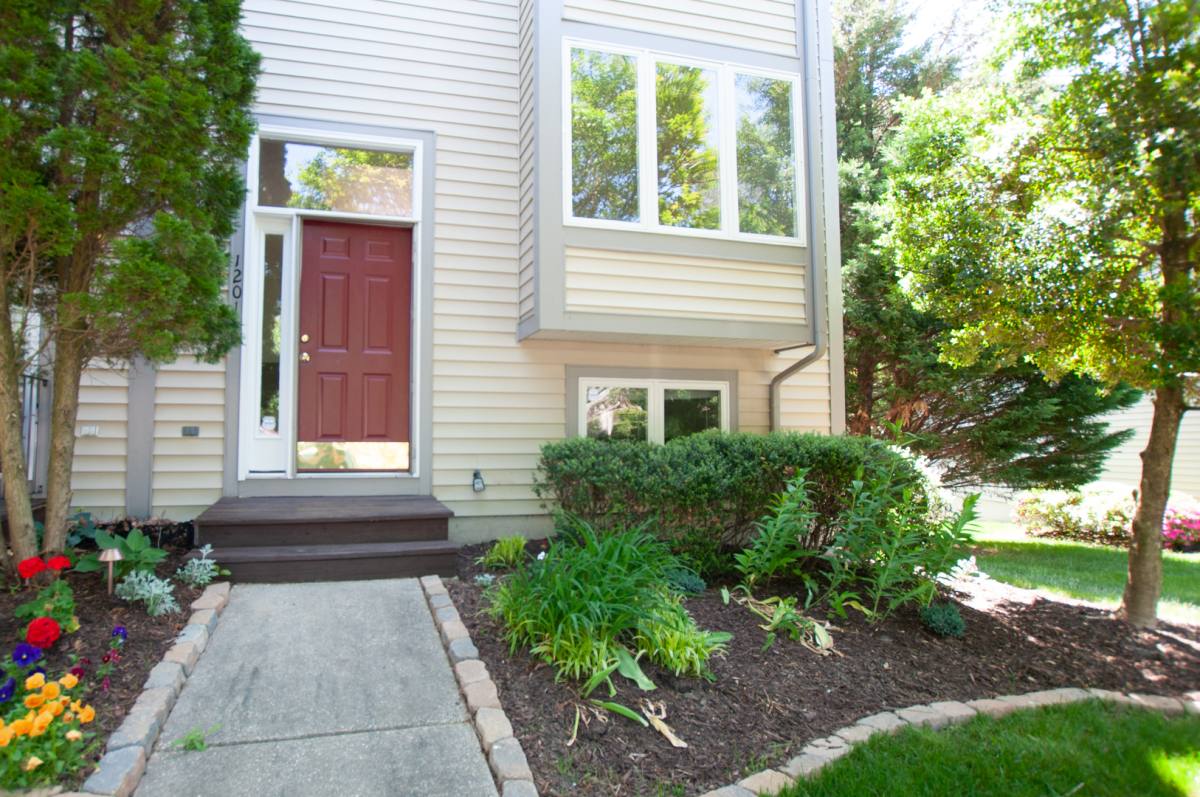 Townhouse for rent at 12011 Shore View Dr, Henrico, VA 23233