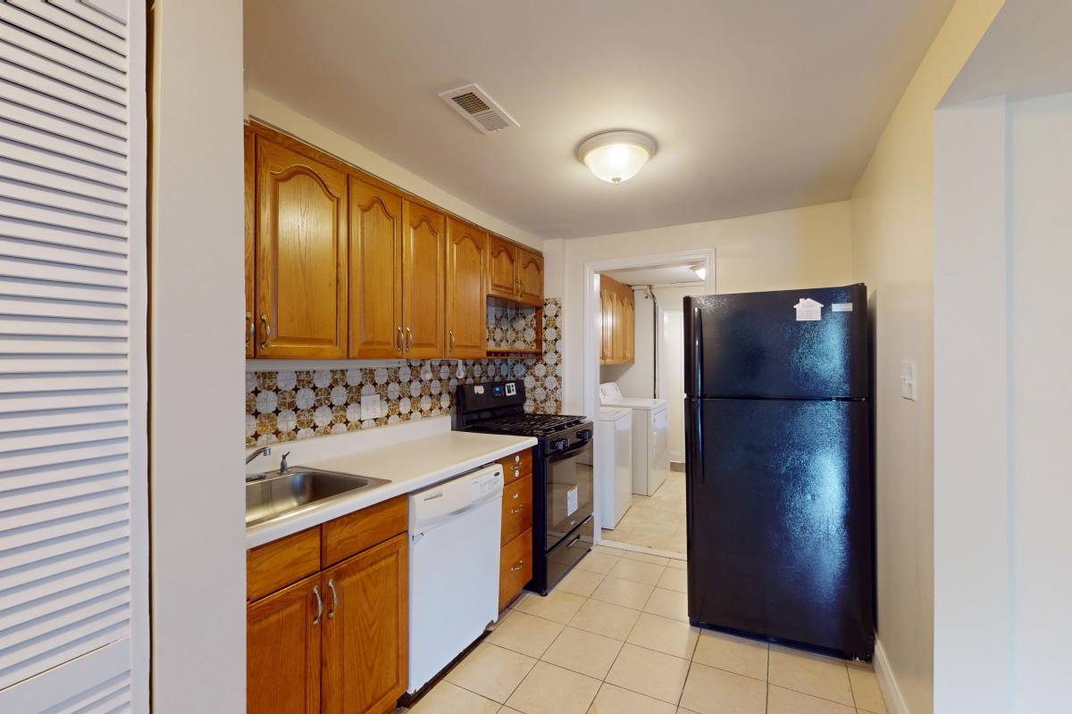 Apartment for rent at 8514 Chestnut Oak #1, Parkville, MD 21234