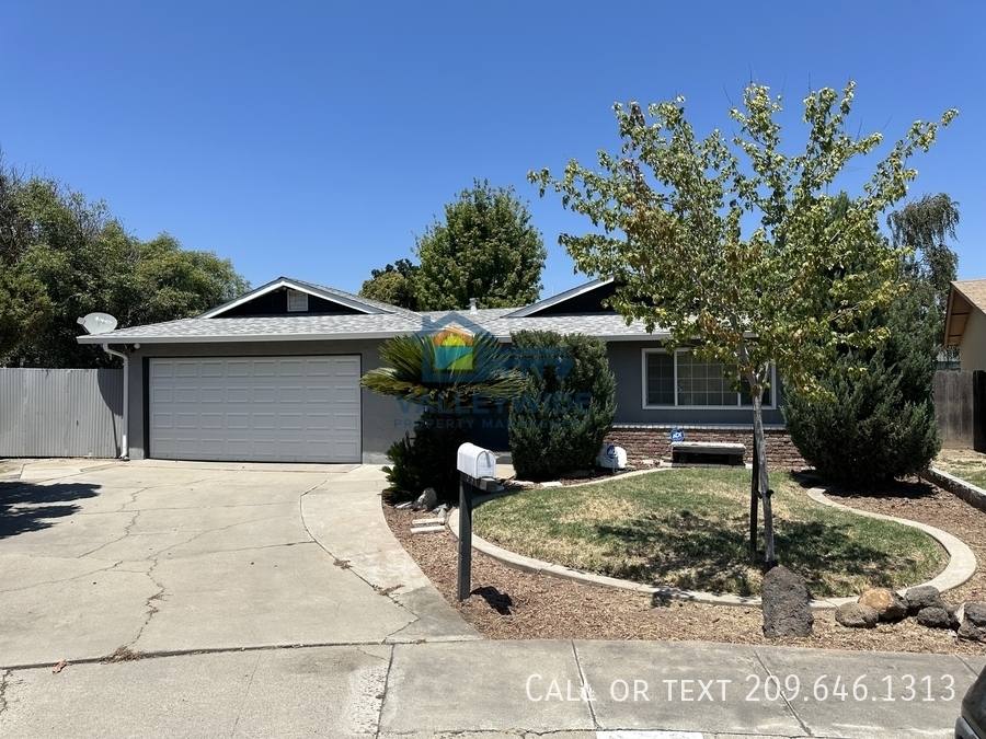 House for rent at 1321 Woodside Dr, Modesto, CA 95355