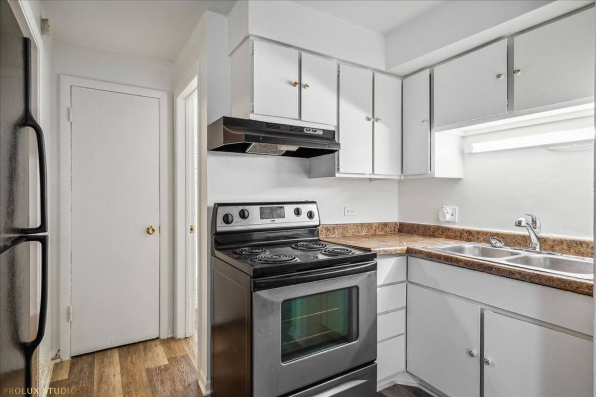 Apartment for rent at 1244 S Central Ave #2, Cicero, IL 60804