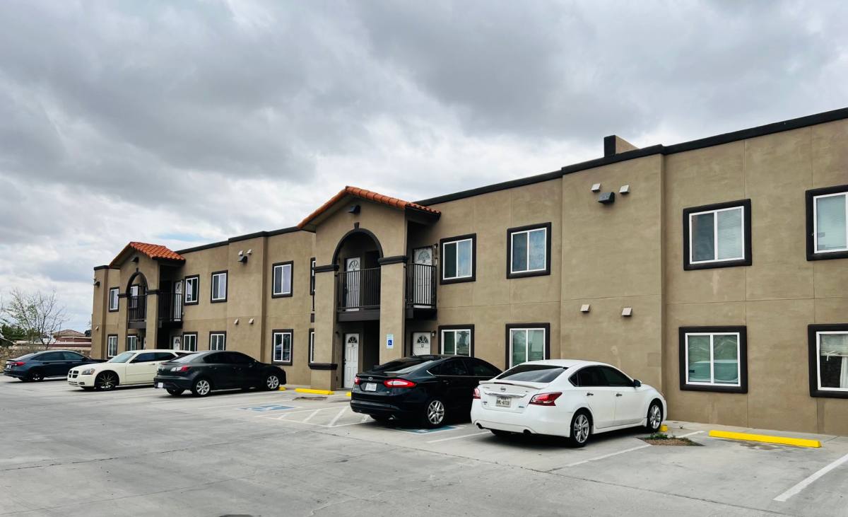 Apartment for rent at 530-540 S Yarbrough, El Paso, TX 79915