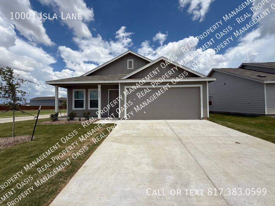 House for rent at 10001 Isla Lane, Crowley, TX 76036