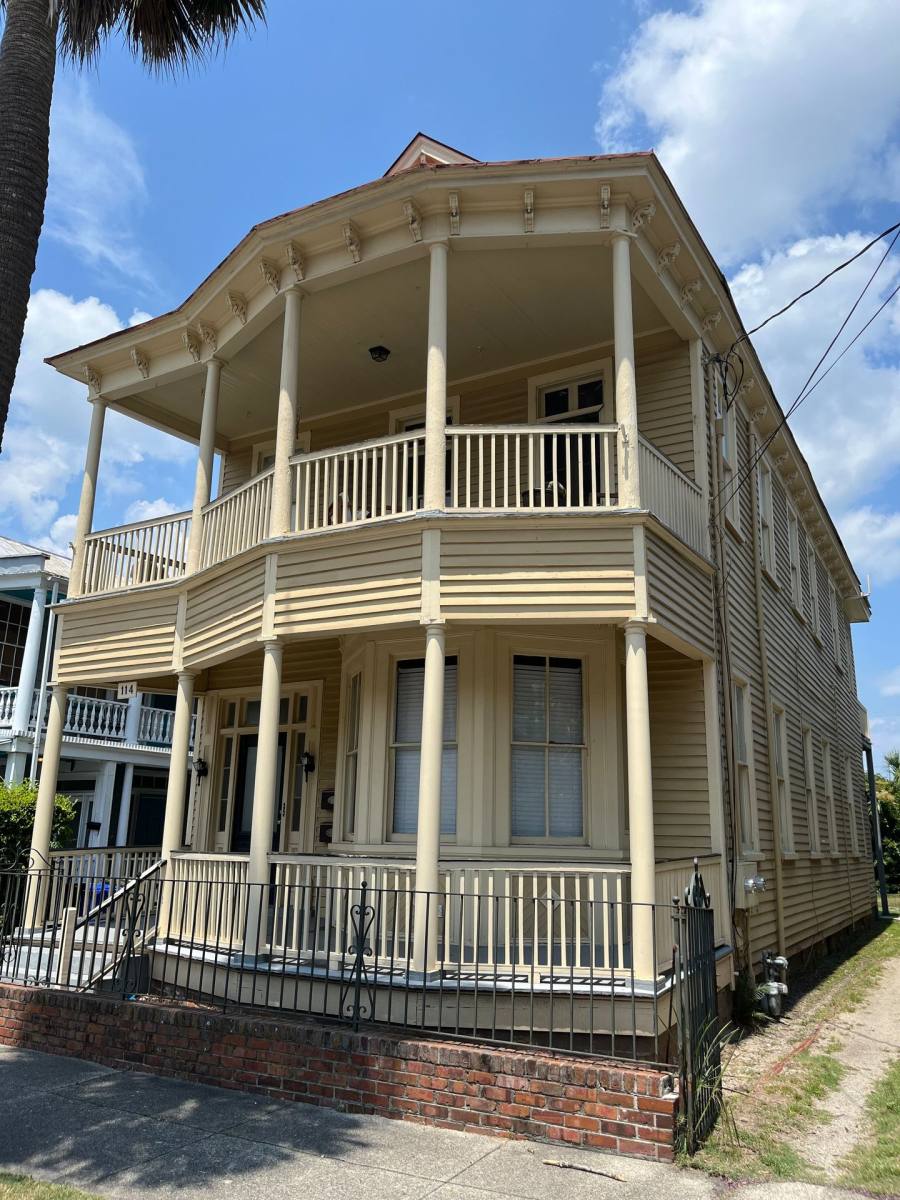 Apartment for rent at 114 Alexander St, Charleston, SC 29403