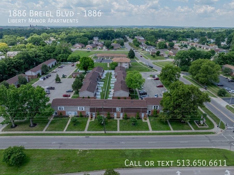 Townhouse for rent at 1886 Breiel Blvd, Middletown, OH 45044
