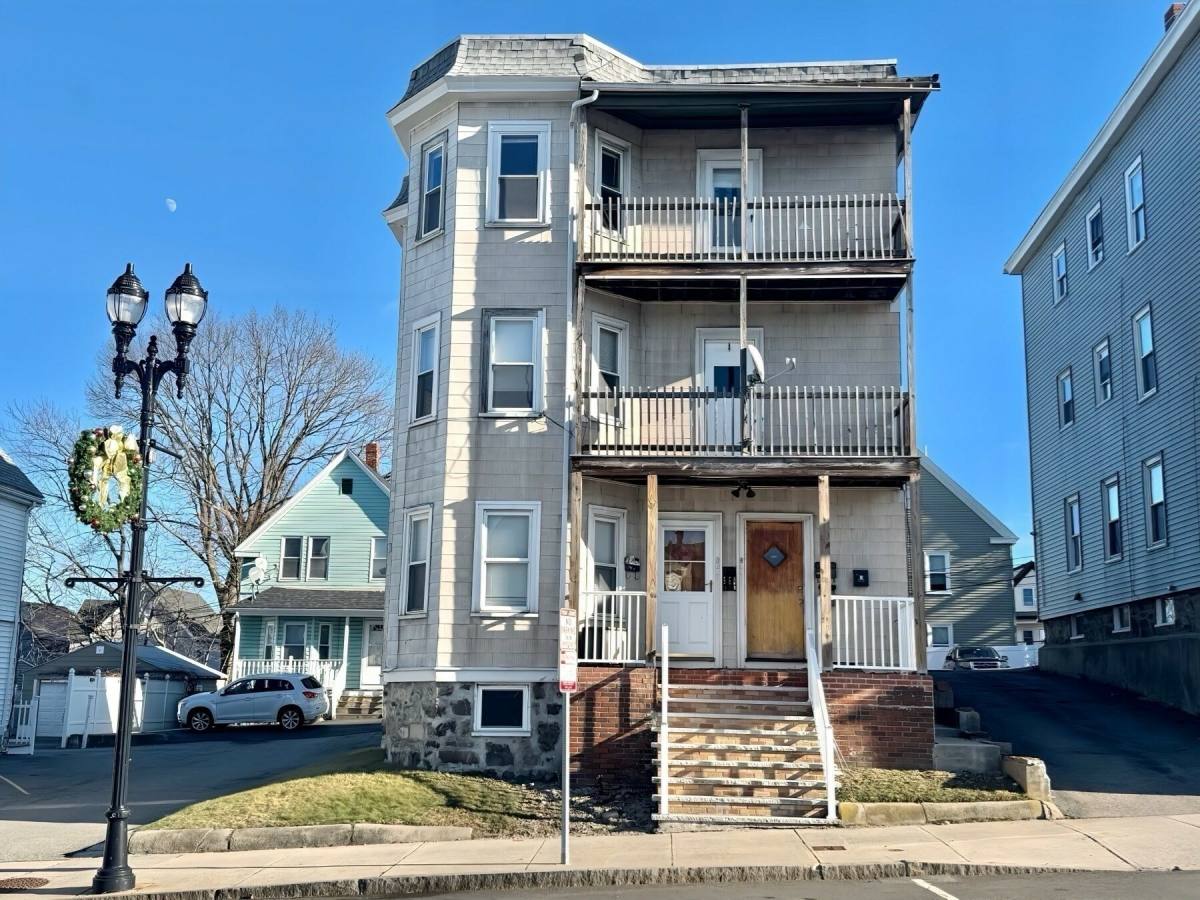 Apartment for rent at 961 Broadway #3, Everett, MA 02149
