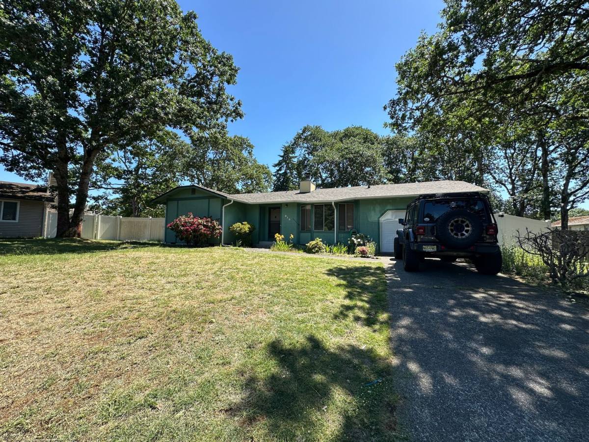 House for rent at 813 Haskell Court, Dupont, WA 98327