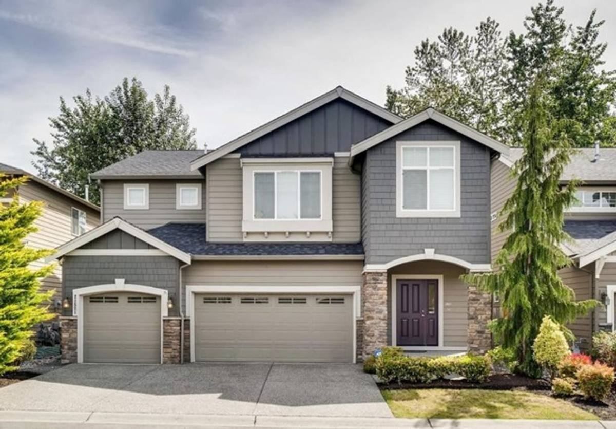 House for rent at 21521 37th Ave SE, Bothell, WA 98021