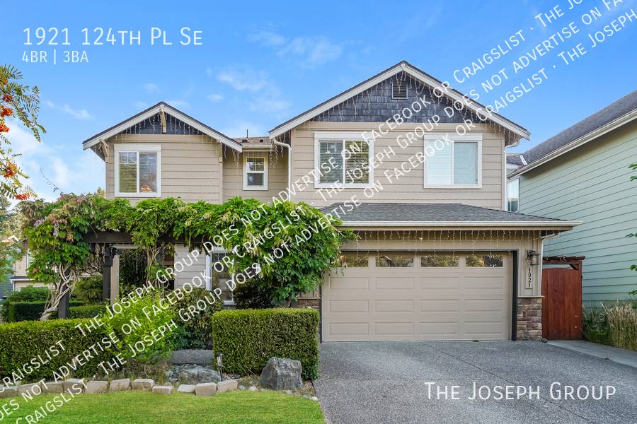 House for rent at 1921 124th Place SE, Everett, WA 98208