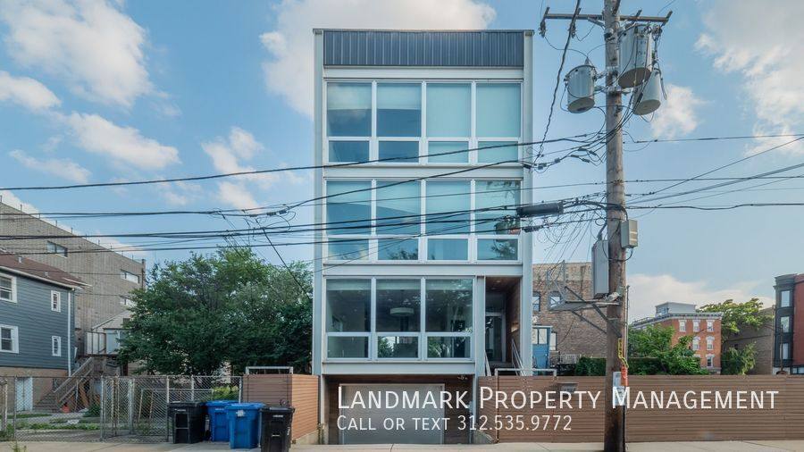 Townhouse for rent at 1363 Ancona St, Chicago, IL 60642