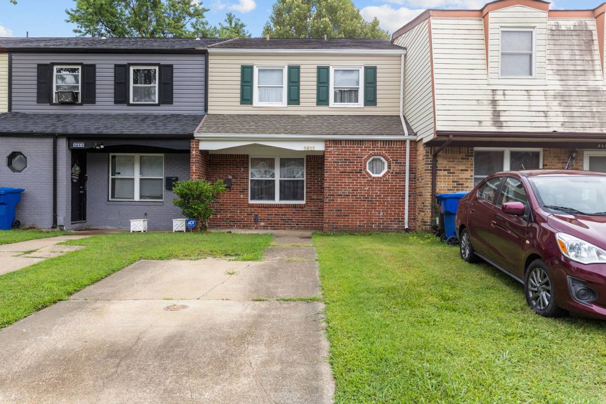 Townhouse for rent at 5613 Banbury Court, Virginia Beach, VA 23462