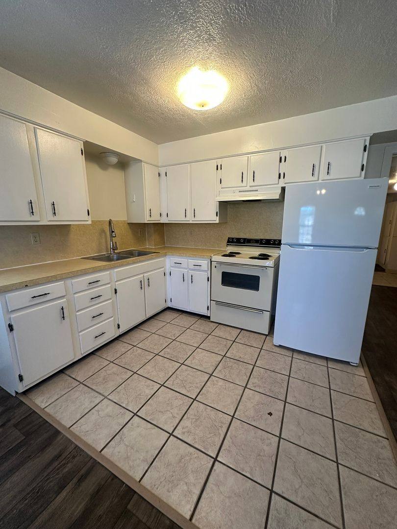 Apartment for rent at 6039 S 2700 W, Roy, UT 84067
