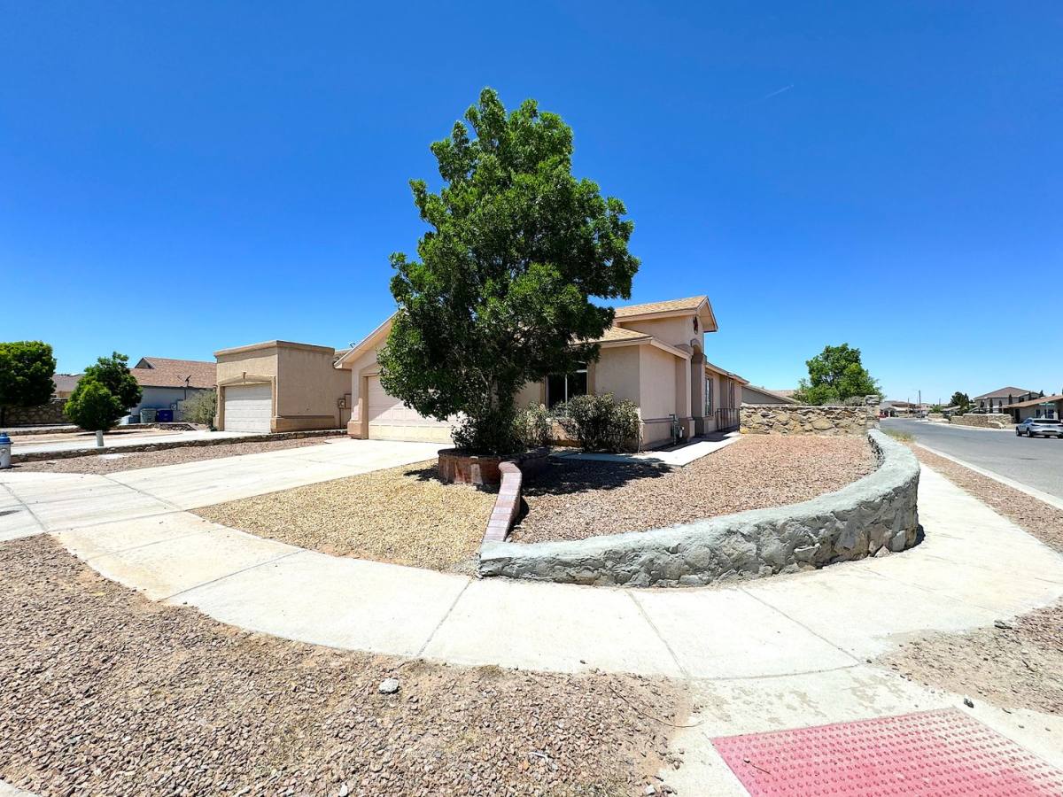 House for rent at 12981 Alfredo Apodaca, El Paso, TX 79938