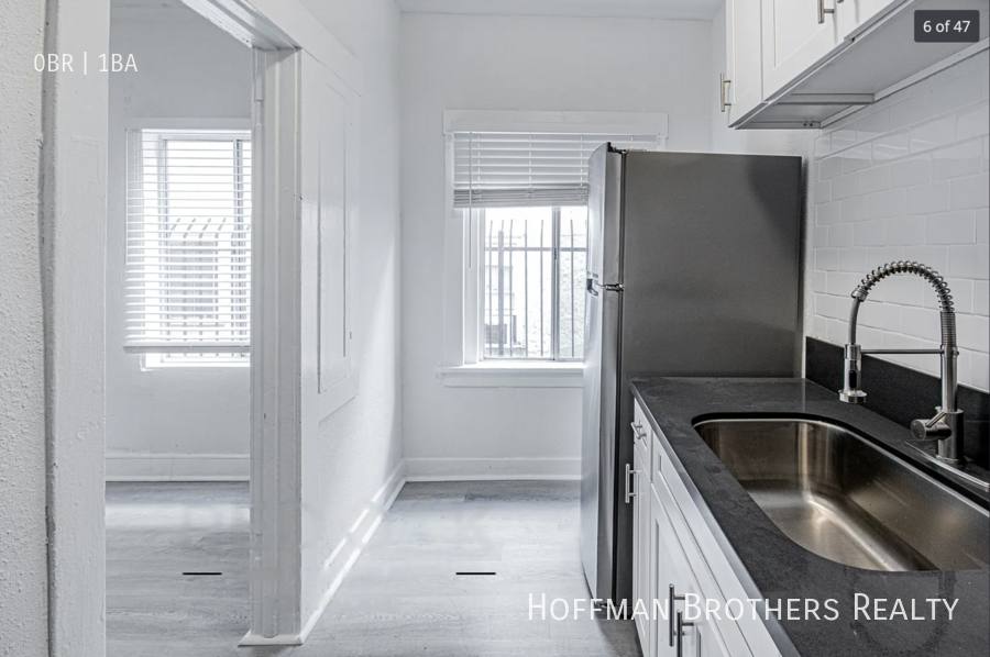 Apartment for rent at 816 S Park View St #308, Los Angeles, CA 90057