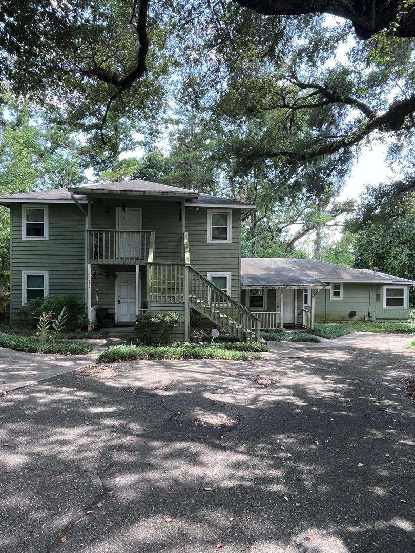 Apartment for rent at 2311 Old St Augustine Rd, Tallahassee, FL 32301
