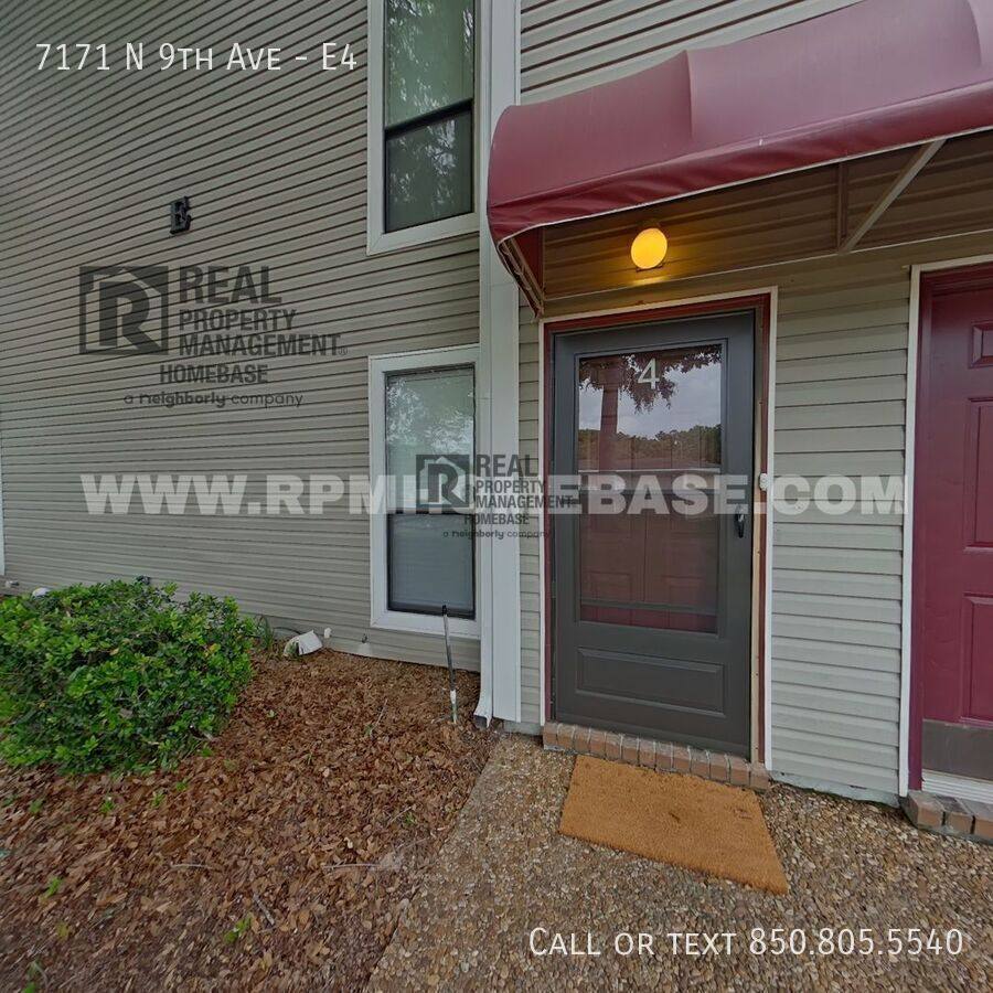 Townhouse for rent at 7171 N 9th Ave #E4, Pensacola, FL 32504