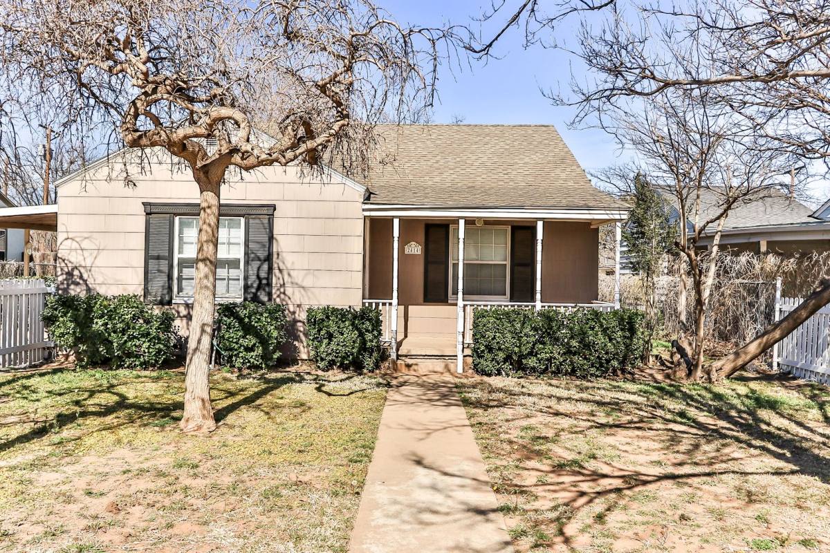 House for rent at 2414 30th St, Lubbock, TX 79411
