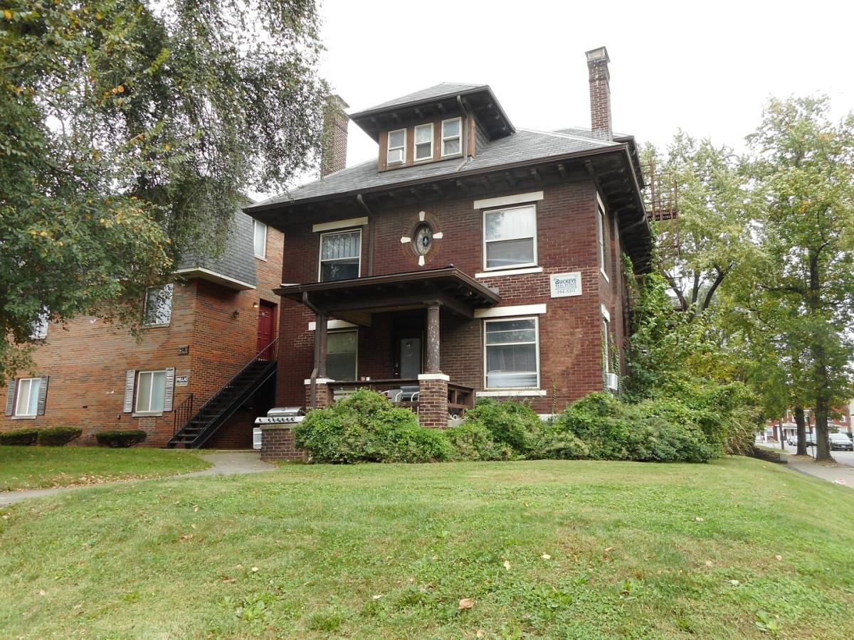 Apartment for rent at 60 E Lane Ave, Columbus, OH 43201