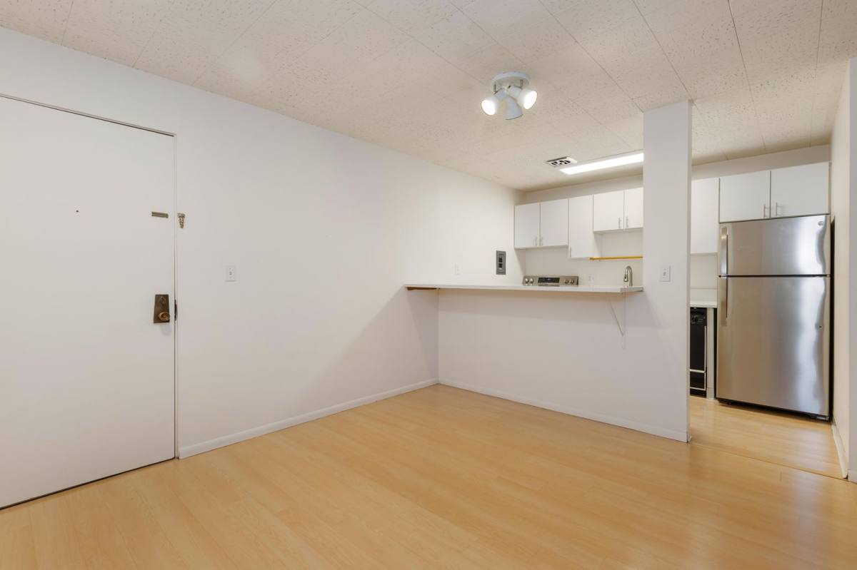 Apartment for rent at 324 W Olympic Place, Seattle, WA 98119