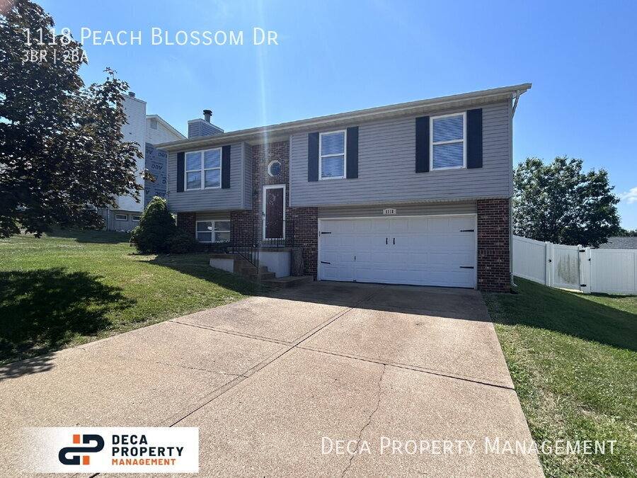 House for rent at 1118 Peach Blossom Dr, Arnold, MO 63010
